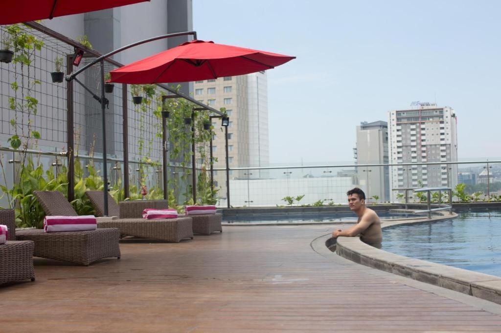 Hotel Grandhika Pemuda Semarang Exterior photo