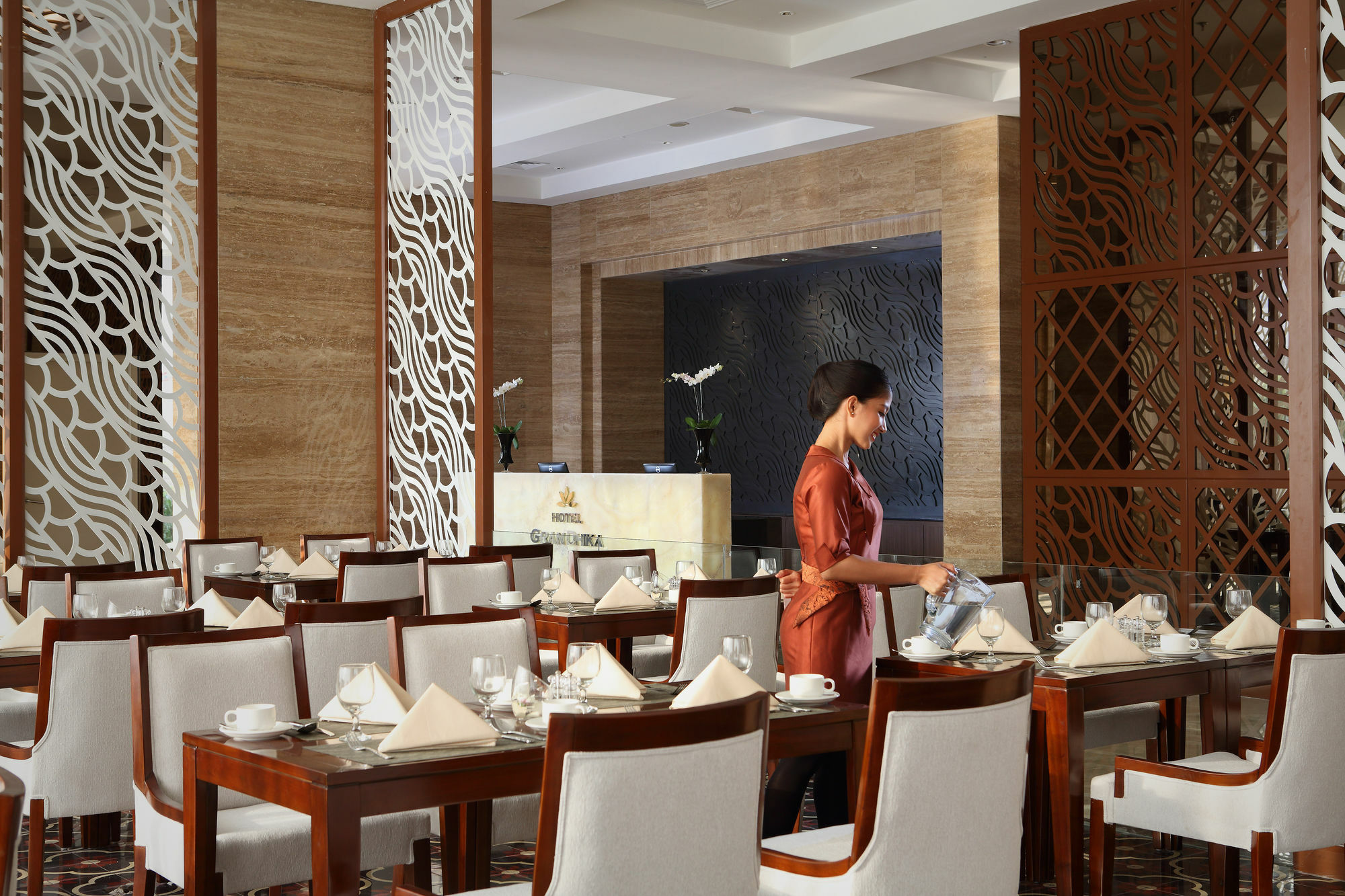 Hotel Grandhika Pemuda Semarang Exterior photo